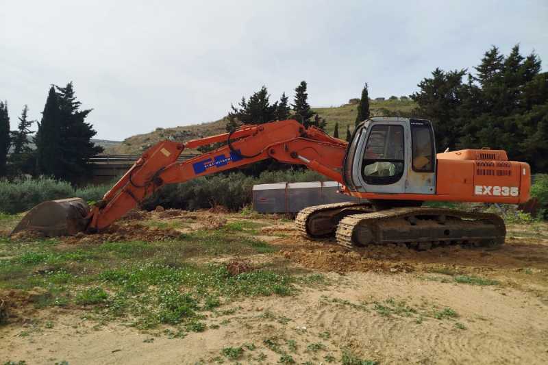 OmecoHub - Immagine FIAT HITACHI EX235